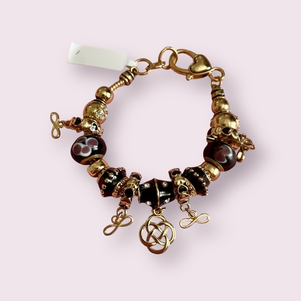 “Infinity Theme” Black Charm Bracelet by Landau, Vintage, 15 Charms, NWT.